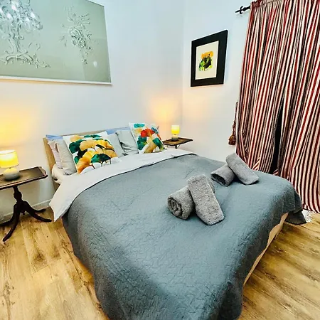 شقة Xl Huge Art-filled Homes In Area, Walk To Sliema, St Julian's Gzira