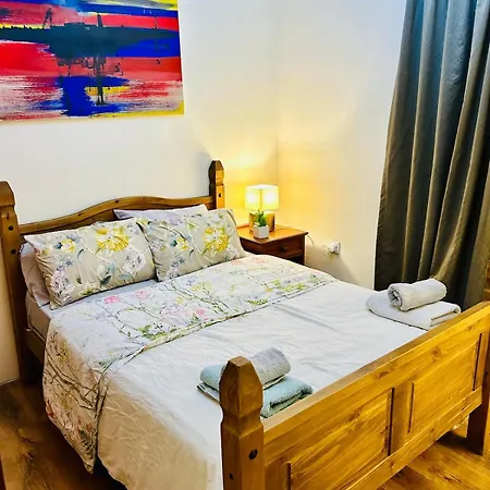 Xl Huge Art-filled Homes In Area, Walk To Sliema, St Julian's شقة